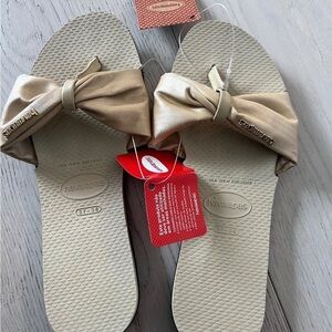 Havaianas You St. Tropez Shine Sandal Size 7/8 Sand Gray NEW